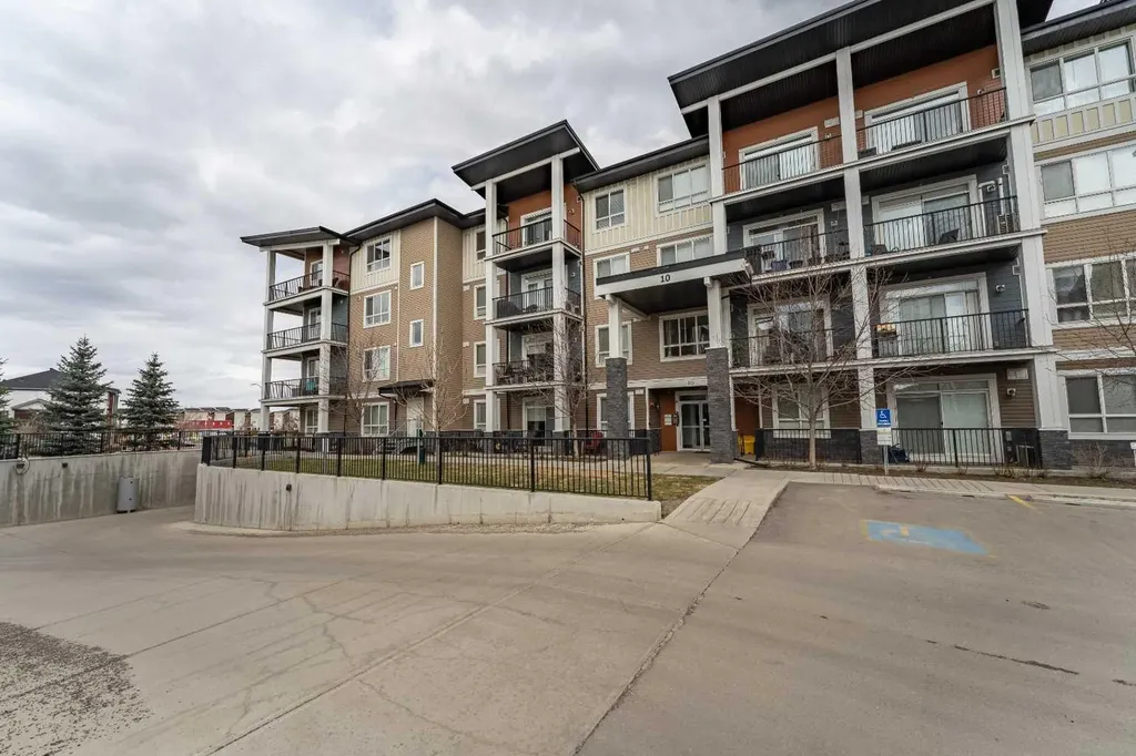 10 Walgrove Walk SE Calgary AB T2X 4E1