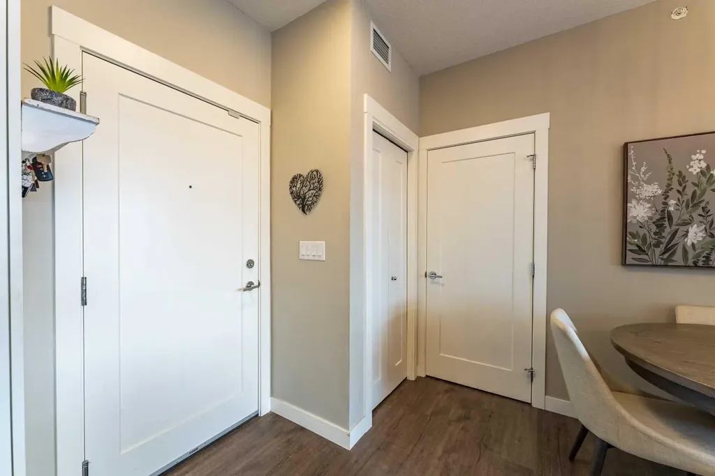 10 Walgrove Walk SE Calgary AB T2X 4E1