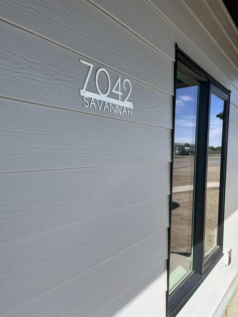7042 48 Street Taber AB T1G 0G7