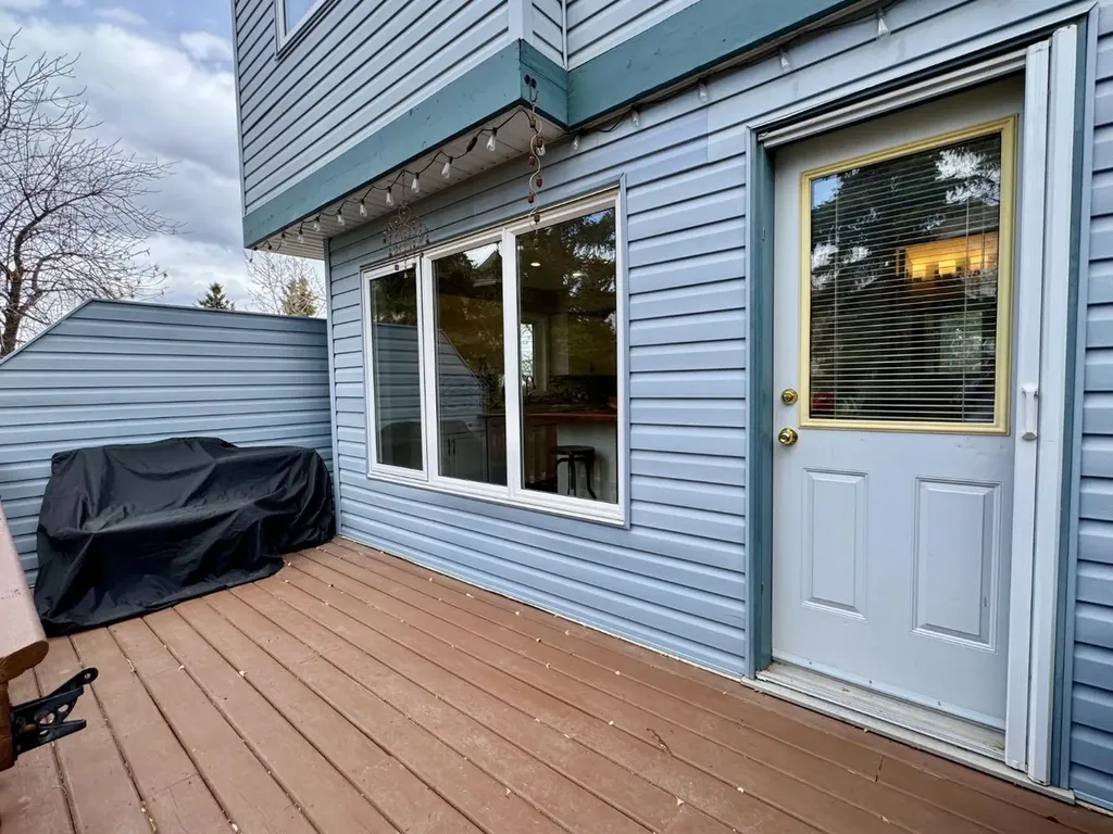 131 Patina Rise SW Calgary AB T3H 3R5