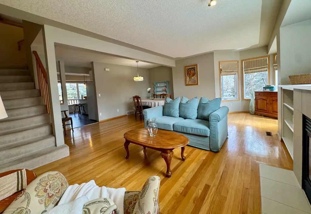 131 Patina Rise SW Calgary AB T3H 3R5