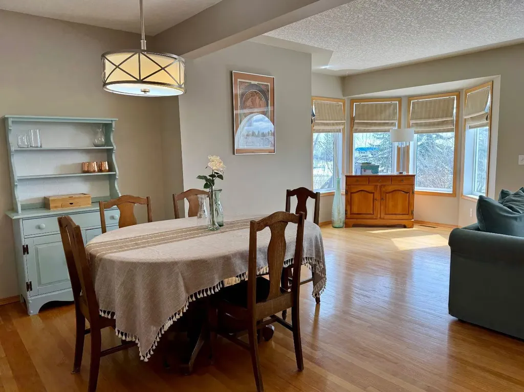 131 Patina Rise SW Calgary AB T3H 3R5