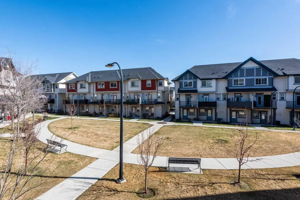 173 New Brighton Point SE Calgary AB T2Z 1B6