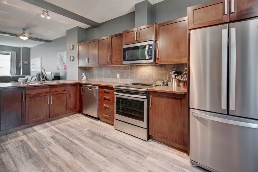 173 New Brighton Point SE Calgary AB T2Z 1B6