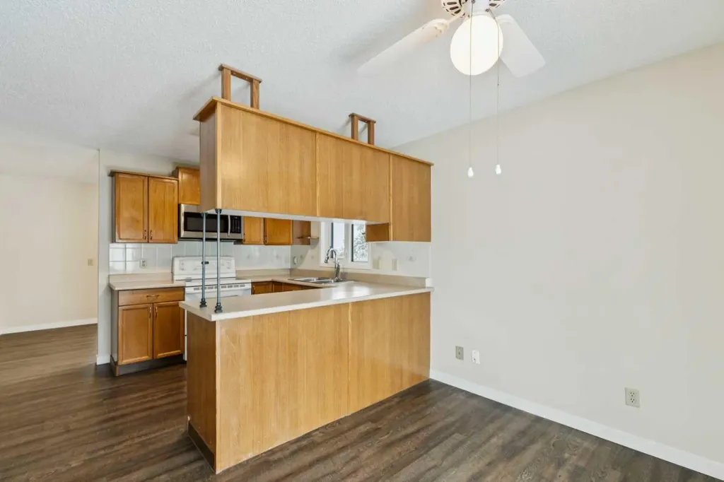 43 Macewan Park Heights NW Calgary AB T3K 3W6