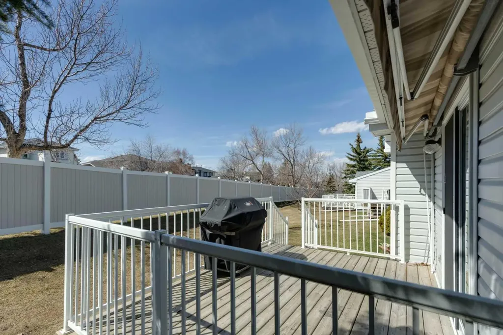 43 Macewan Park Heights NW Calgary AB T3K 3W6