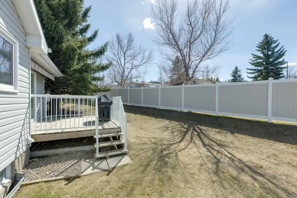 43 Macewan Park Heights NW Calgary AB T3K 3W6