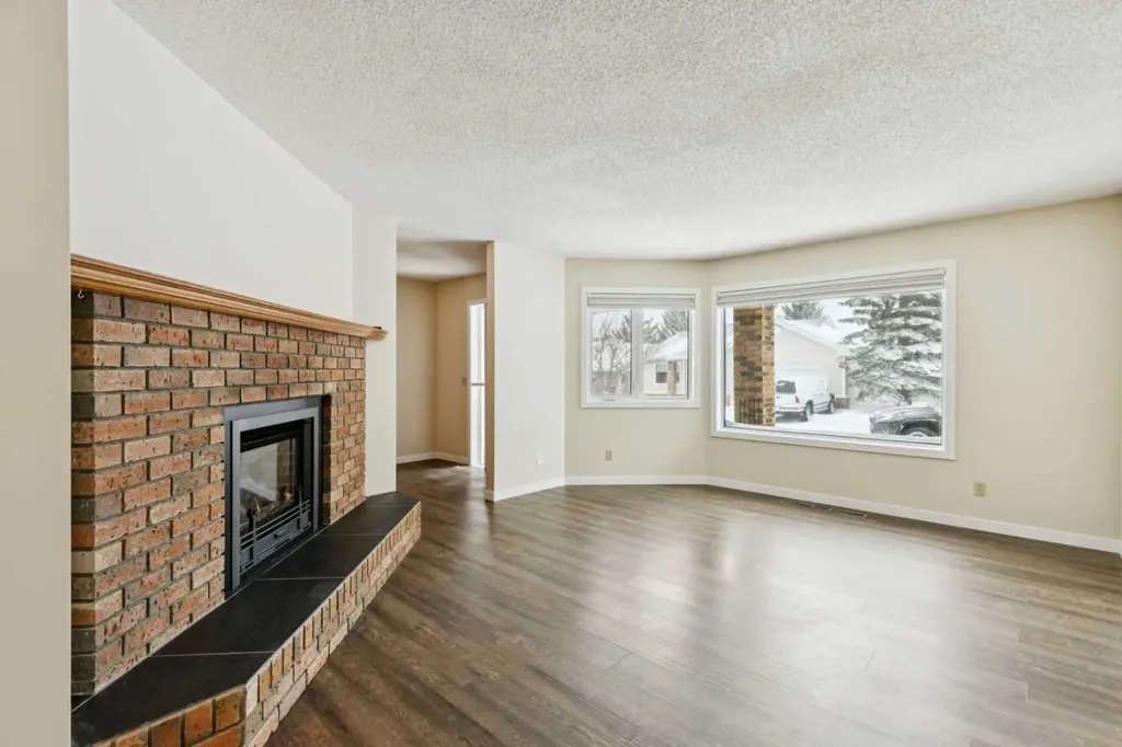 43 Macewan Park Heights NW Calgary AB T3K 3W6