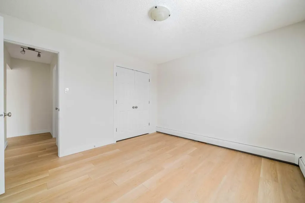663 12 Street NW Medicine Hat AB T1A7M1