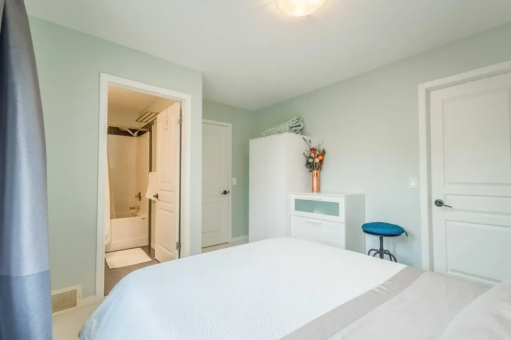 1310 Auburn Bay Square SE Calgary AB T3M 0Y8