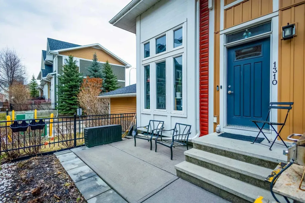 1310 Auburn Bay Square SE Calgary AB T3M 0Y8