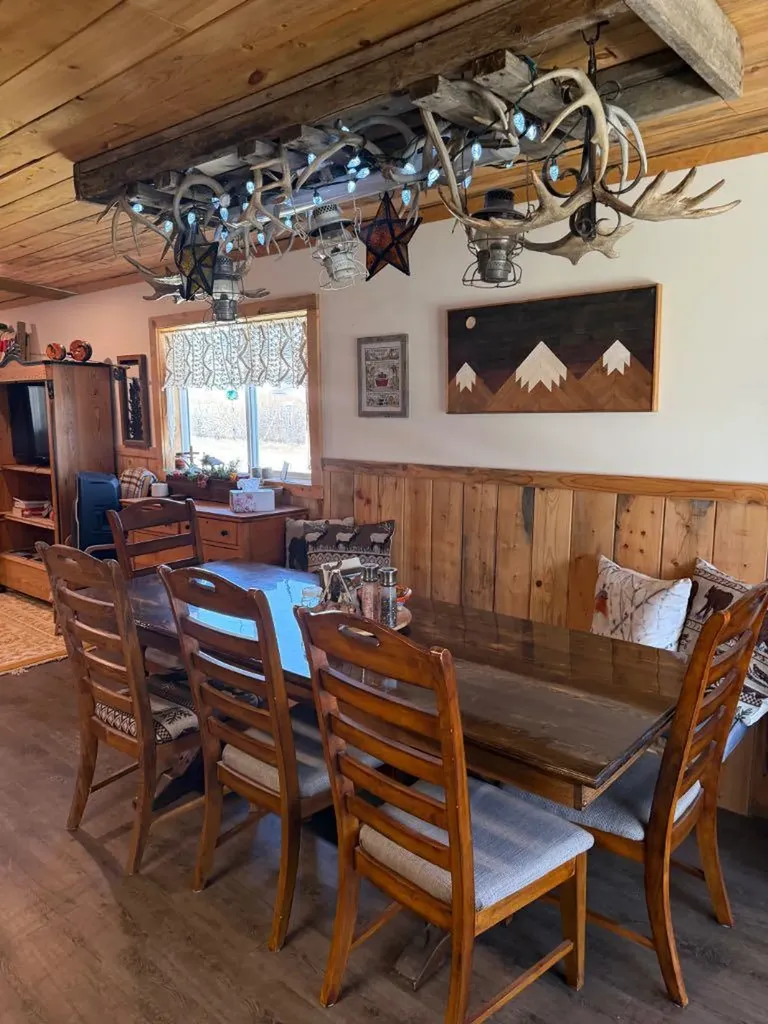205 Hamilton Avenue Lundbreck AB T0K 1H0