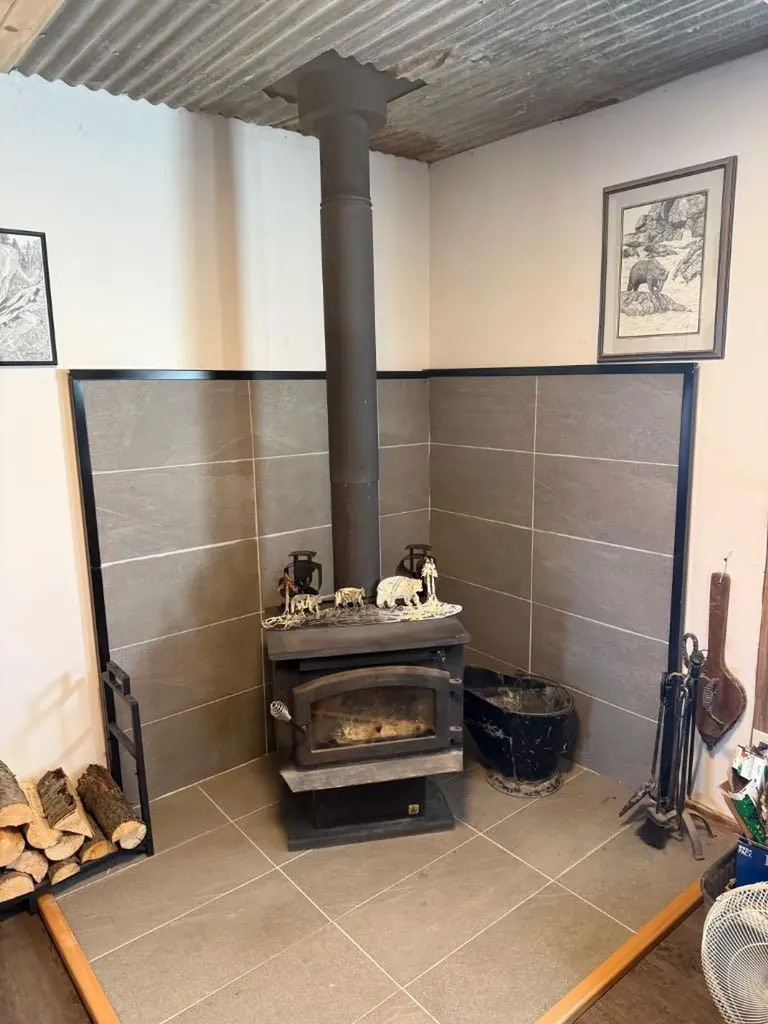 205 Hamilton Avenue Lundbreck AB T0K 1H0