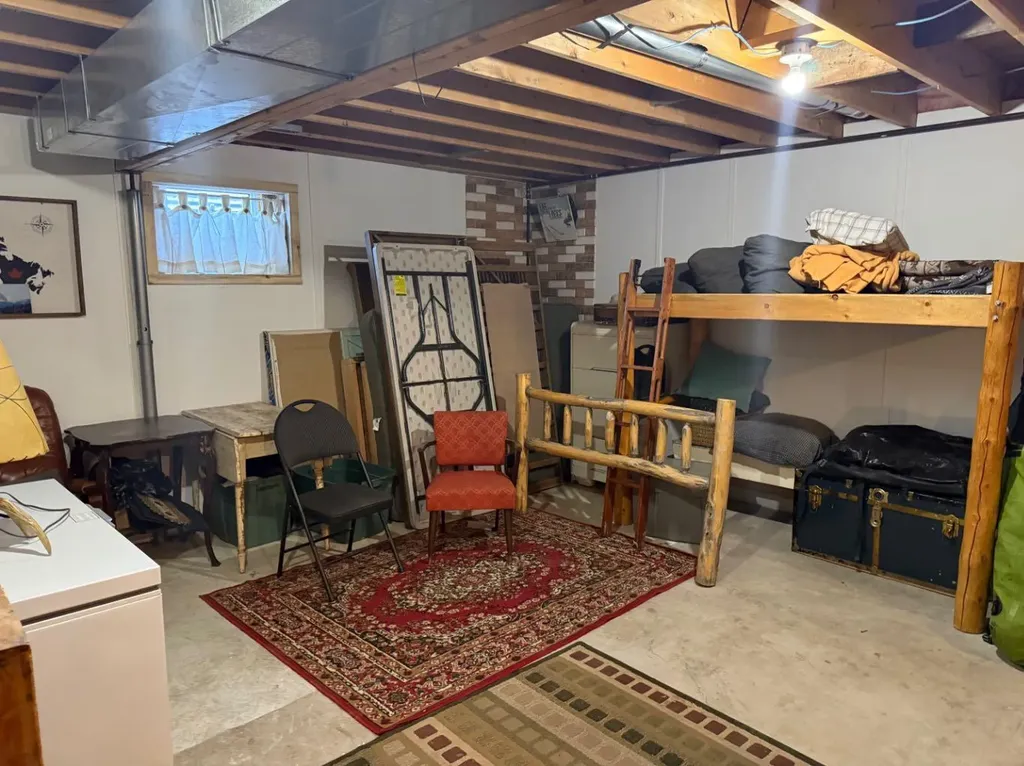 205 Hamilton Avenue Lundbreck AB T0K 1H0