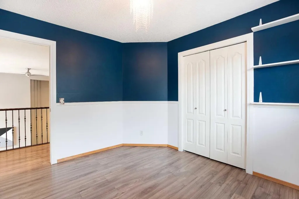 161 Panorama Hills View NW Calgary AB T3K 5B7
