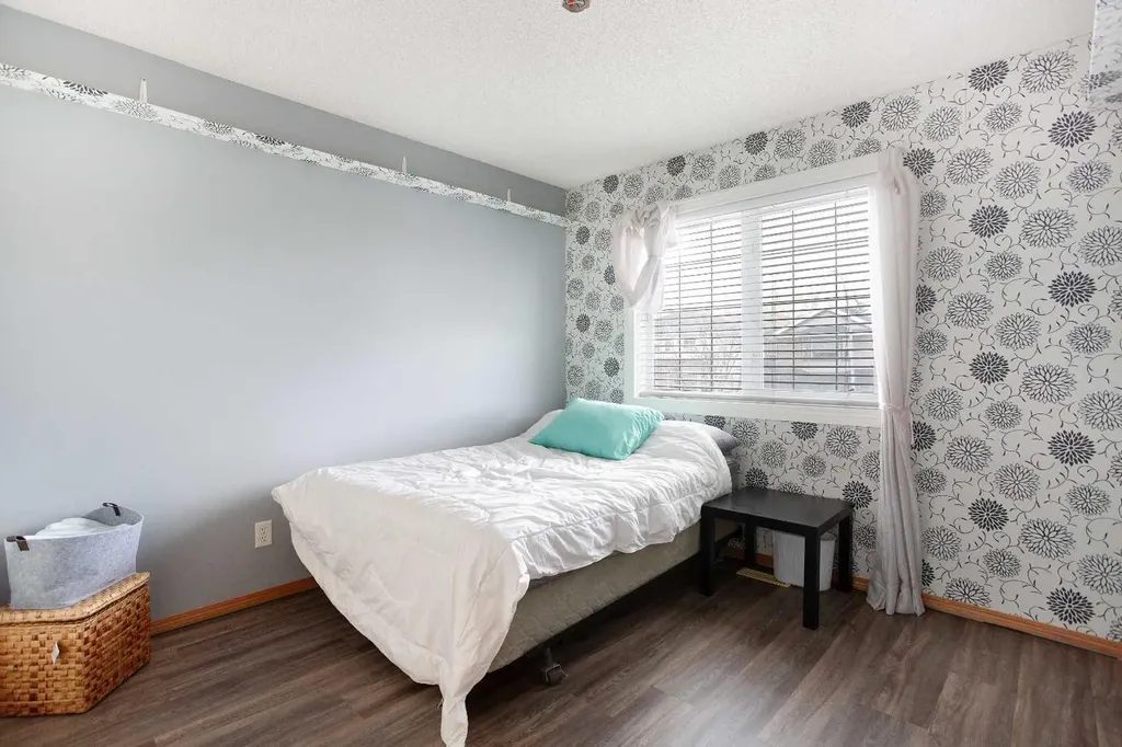 161 Panorama Hills View NW Calgary AB T3K 5B7