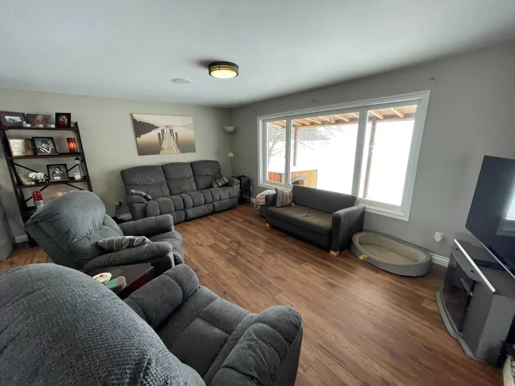 501 23 Street Didsbury AB T0M 0W0