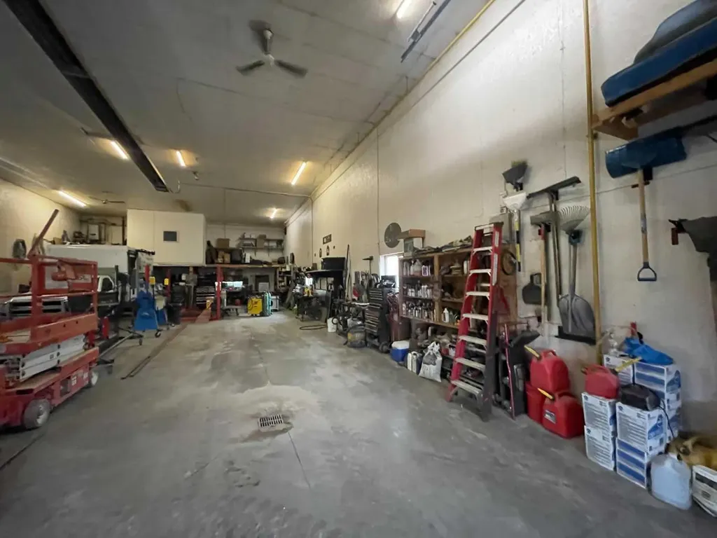 501 23 Street Didsbury AB T0M 0W0