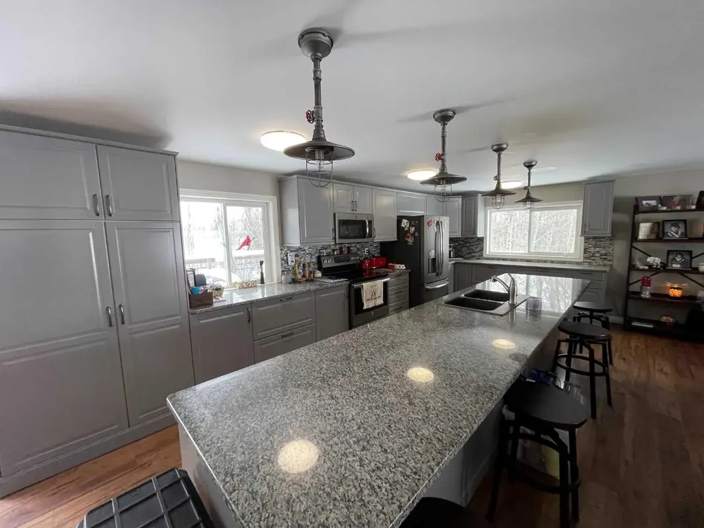 501 23 Street Didsbury AB T0M 0W0
