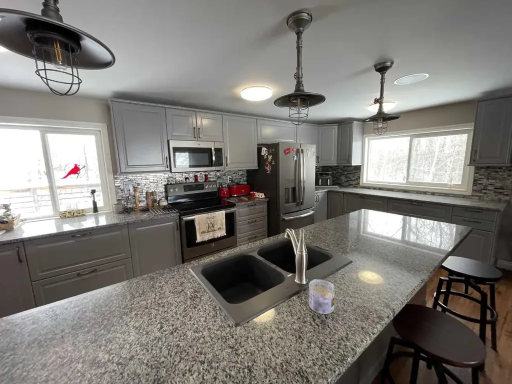 501 23 Street Didsbury AB T0M 0W0