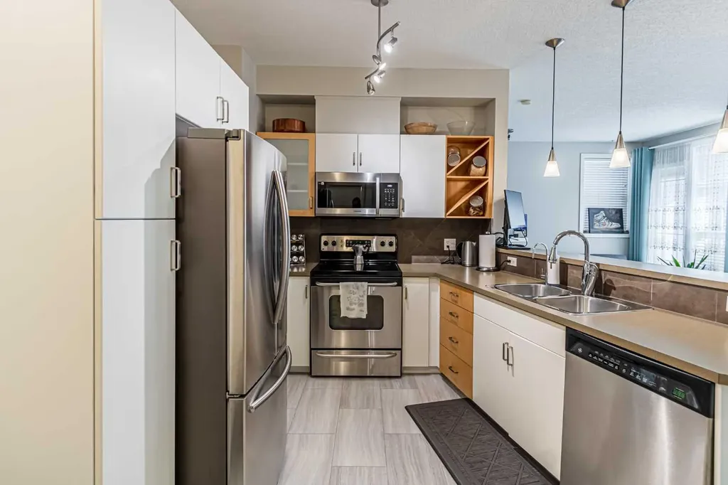 3600 15a Street SW Calgary AB T2T 5P8