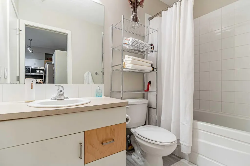 3600 15a Street SW Calgary AB T2T 5P8