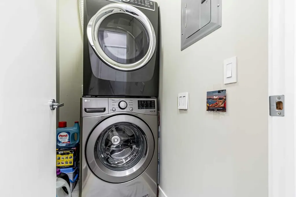 3600 15a Street SW Calgary AB T2T 5P8