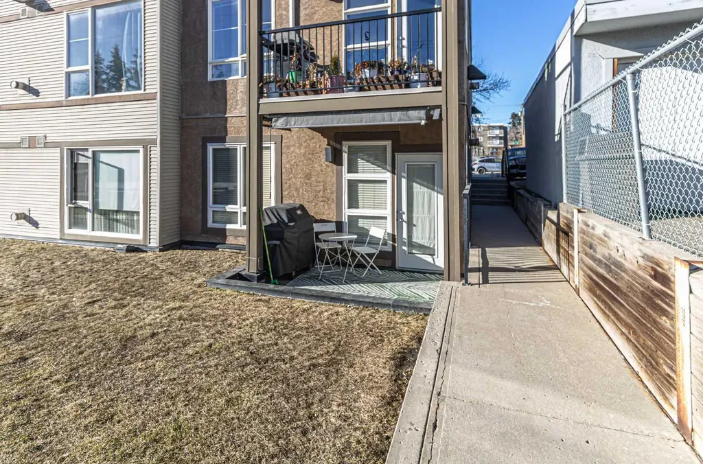 3600 15a Street SW Calgary AB T2T 5P8