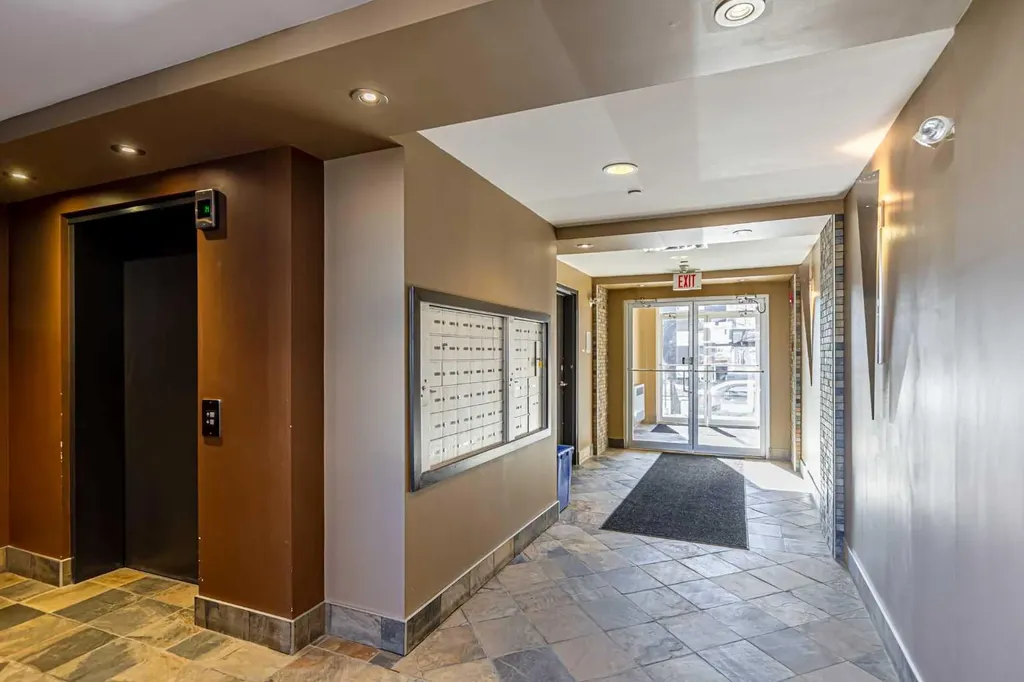 3600 15a Street SW Calgary AB T2T 5P8