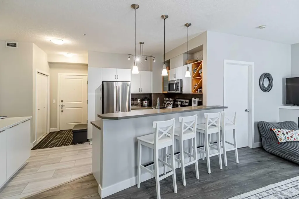 3600 15a Street SW Calgary AB T2T 5P8
