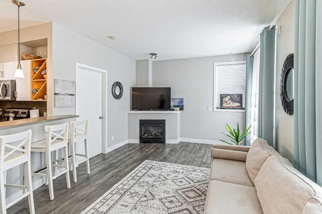 3600 15a Street SW Calgary AB T2T 5P8