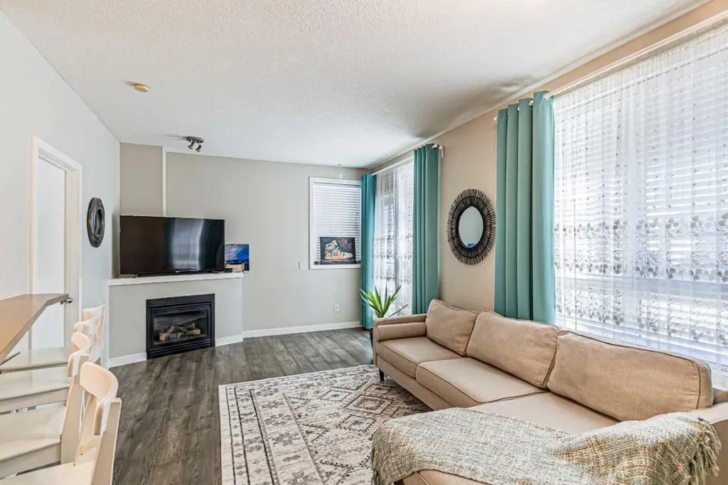 3600 15a Street SW Calgary AB T2T 5P8