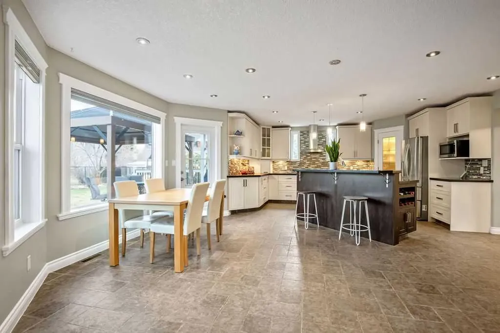 105 Lang Place Okotoks AB T1S 1W8