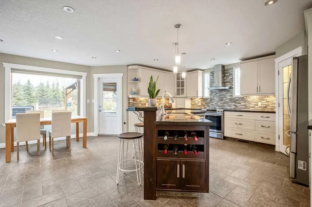 105 Lang Place Okotoks AB T1S 1W8