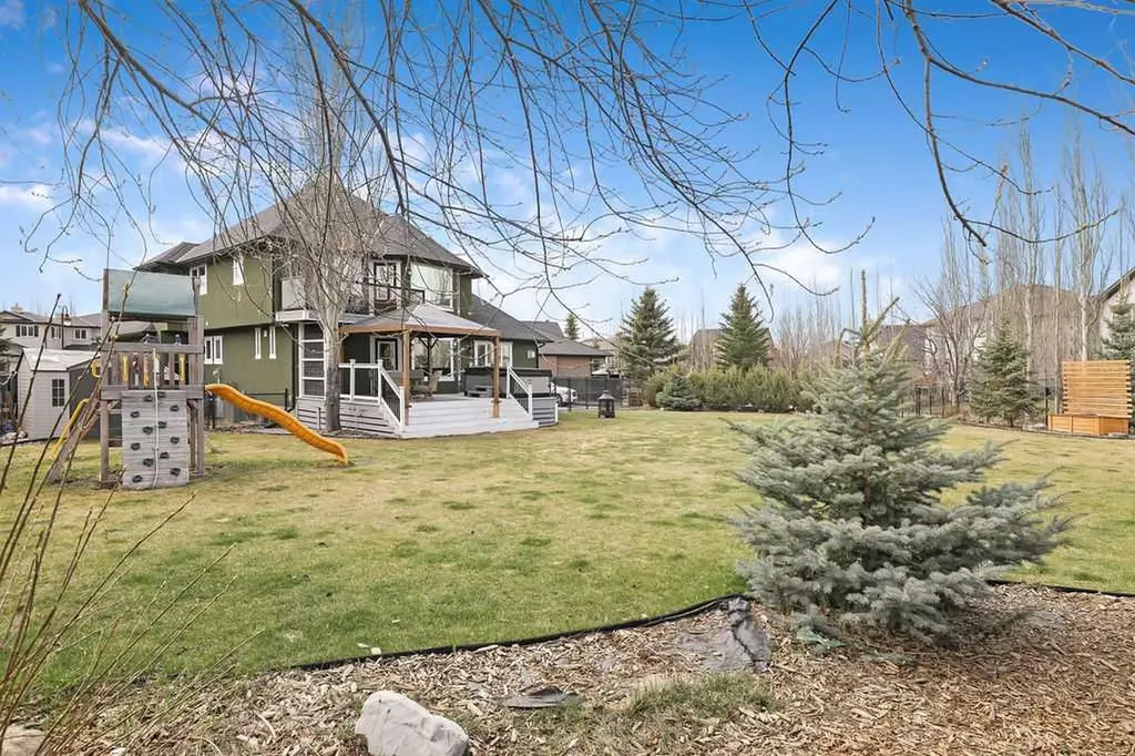 105 Lang Place Okotoks AB T1S 1W8