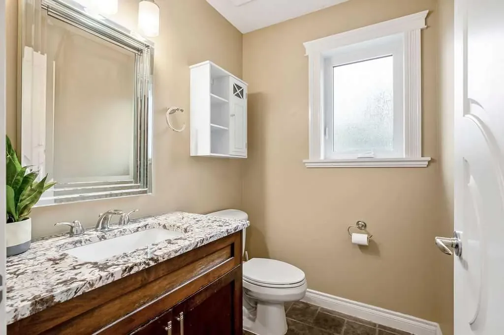 105 Lang Place Okotoks AB T1S 1W8