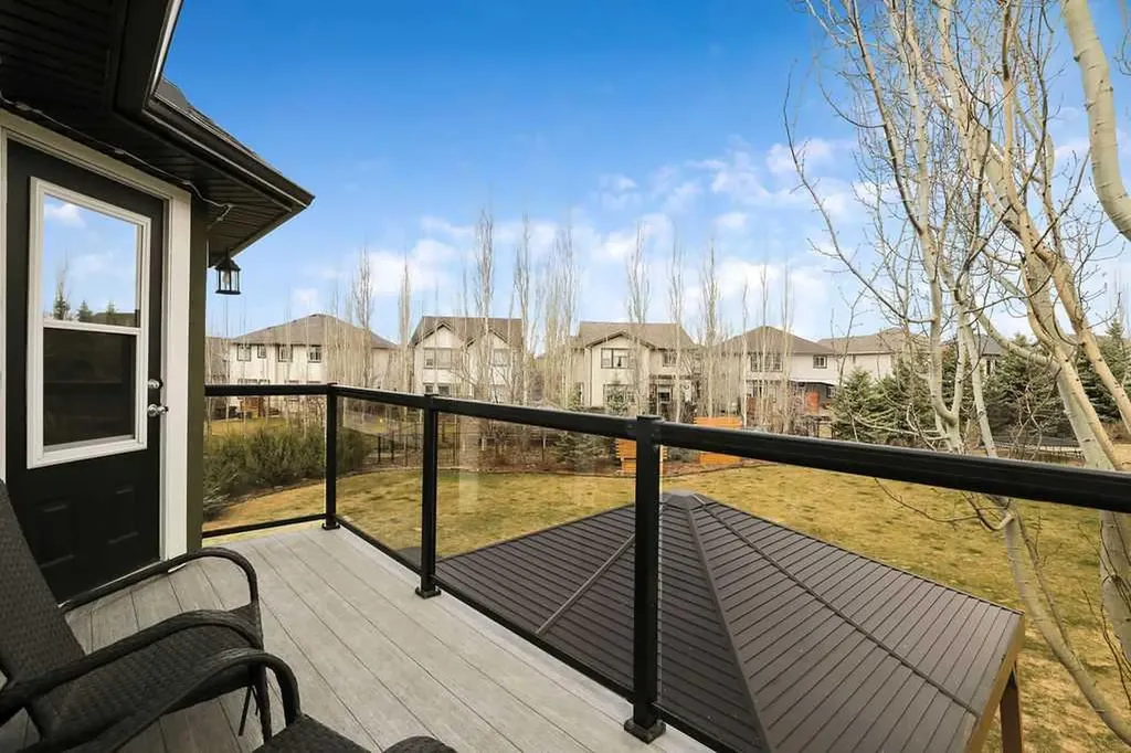 105 Lang Place Okotoks AB T1S 1W8