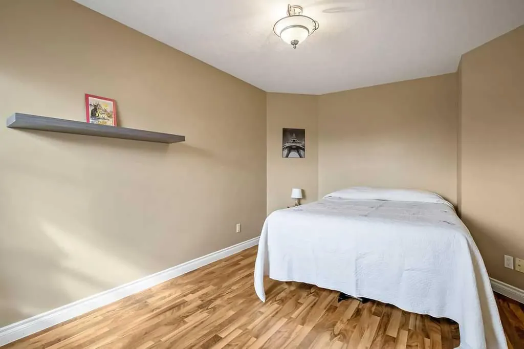 105 Lang Place Okotoks AB T1S 1W8