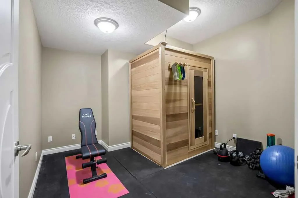 105 Lang Place Okotoks AB T1S 1W8