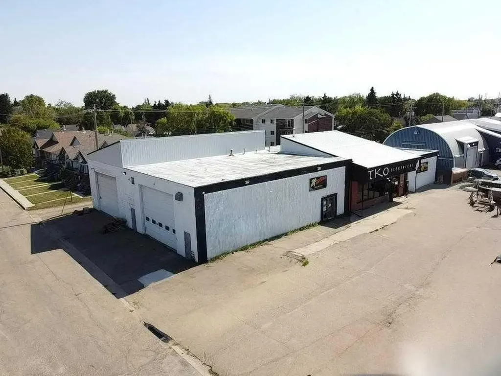 5305 49 Street Wetaskiwin AB T9A1J1