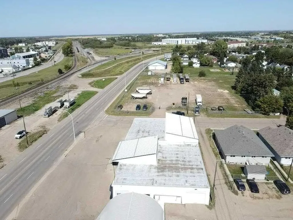 5305 49 Street Wetaskiwin AB T9A1J1