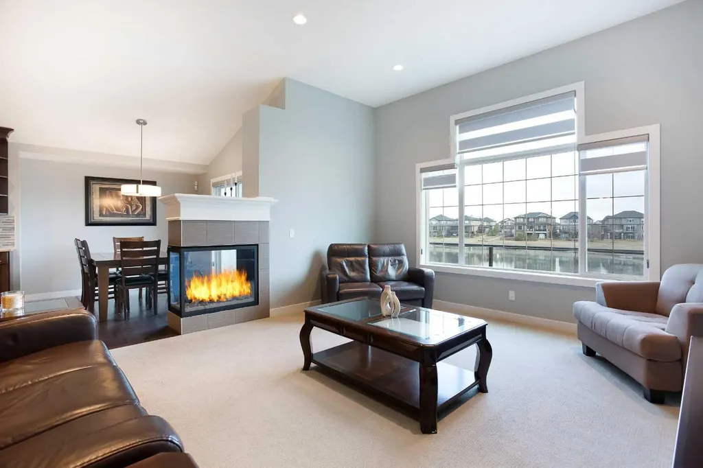 136 Rainbow Falls Glen Chestermere AB T1X 0S5