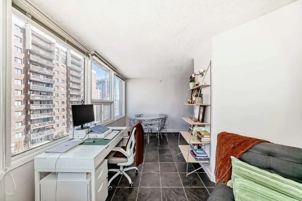 626 15 Avenue SW Calgary AB T2R 0R5