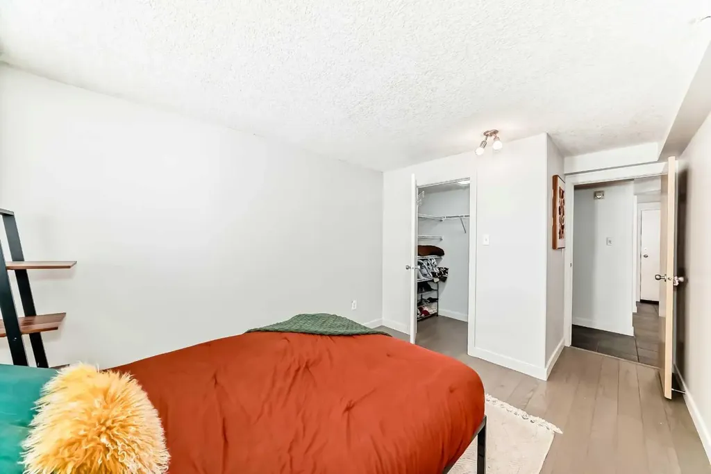 626 15 Avenue SW Calgary AB T2R 0R5