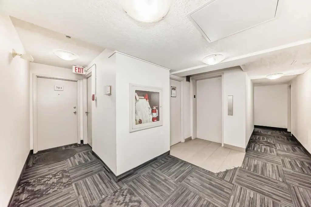 626 15 Avenue SW Calgary AB T2R 0R5