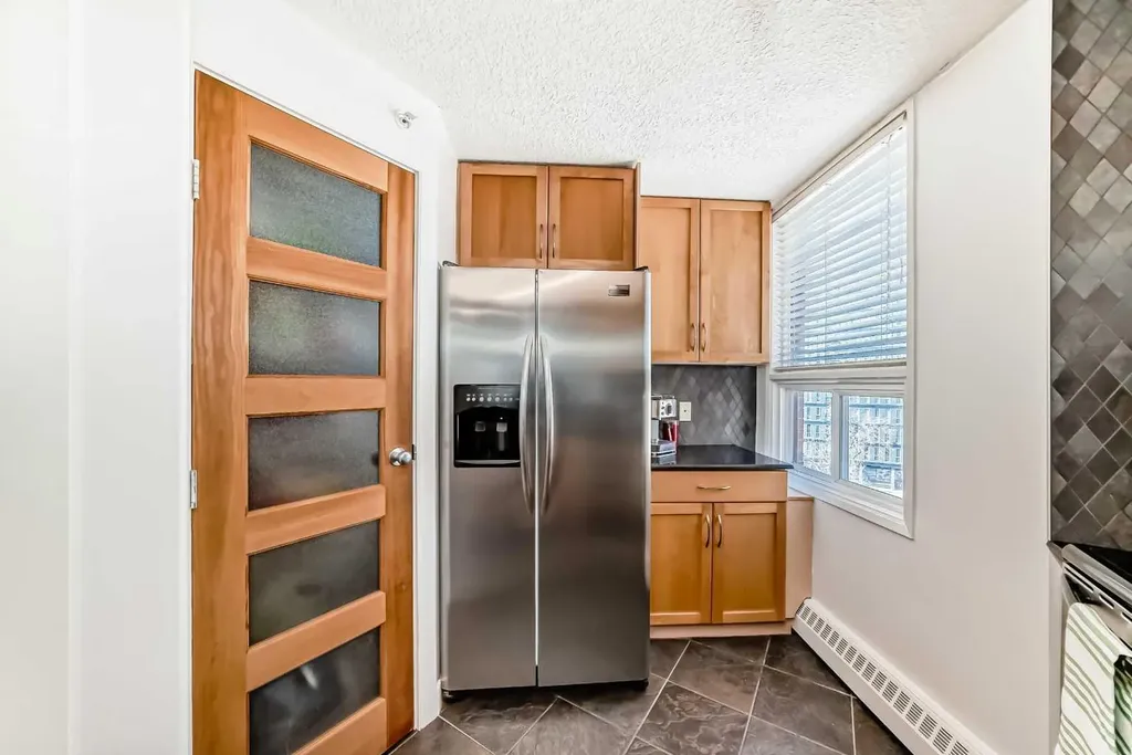 626 15 Avenue SW Calgary AB T2R 0R5
