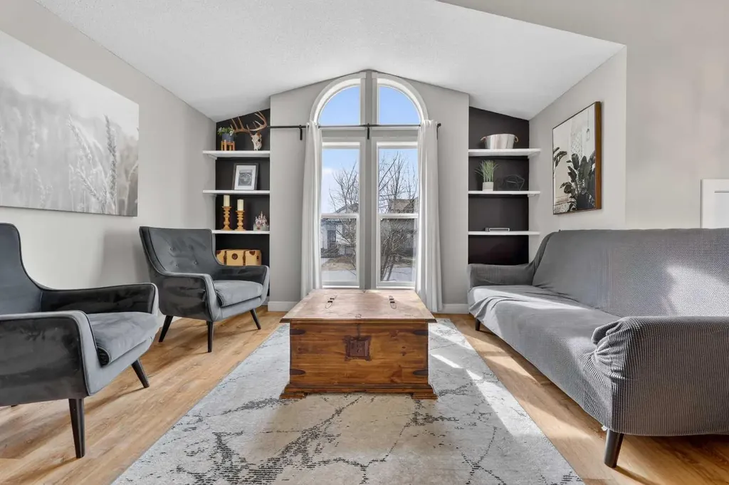 189 Copperfield Gardens SE Calgary AB T2Z4C2