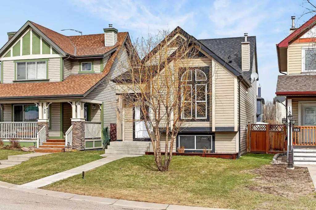 189 Copperfield Gardens SE Calgary AB T2Z4C2