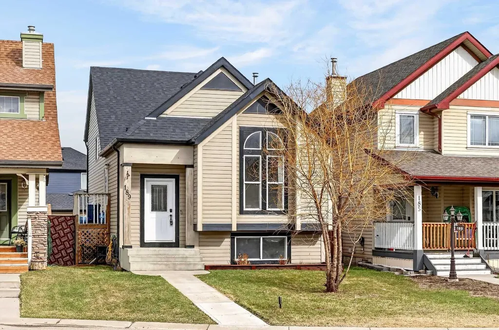 189 Copperfield Gardens SE Calgary AB T2Z4C2