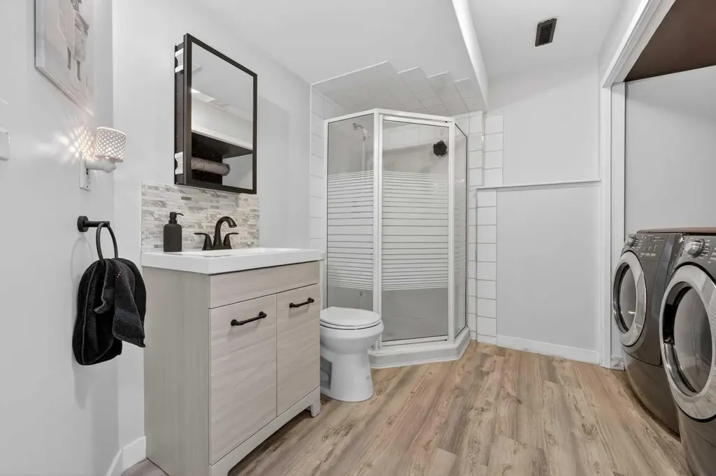 189 Copperfield Gardens SE Calgary AB T2Z4C2